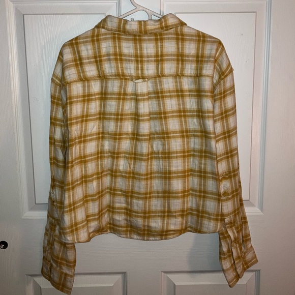NEW American Eagle Cropped Flannel - Picture 4 of 5